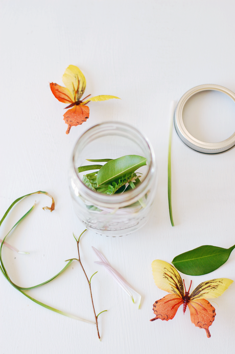 Tot School: Make Your Own Fireflies In A Jar And A Printable