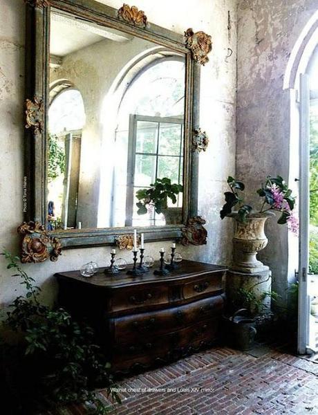 The One Accessory Every Room Needs (Mirrors)