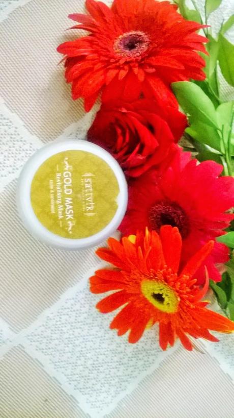 Sattvik Organics Revitalising Gold Mask Review