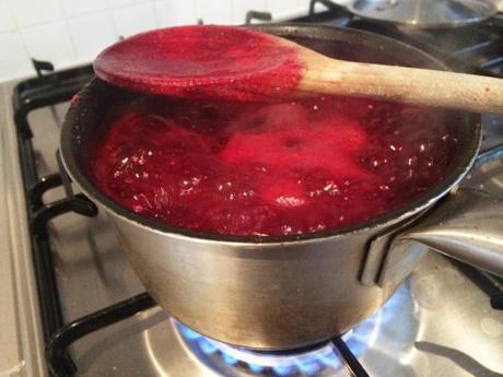 boiling blackberry jam