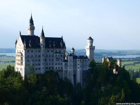 Neuschwanstein castle and surroundings