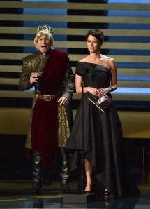 andy-samberg-plays-game-of-thrones-joffrey-on-stage-at-the-emmys-2014-03