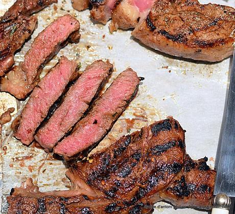 ~jamaicanJerk steak & grilled red poblano pepper~