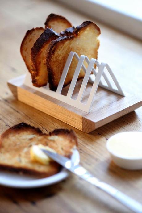 White metal toast rack