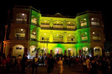 The beautiful Peranakan Museum lit up for the Singapore Night Festival