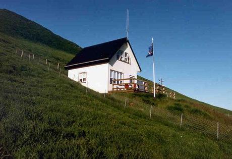 The mysterious lonely house in Iceland