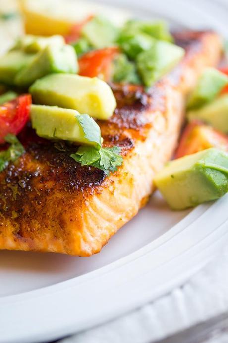 CHILI-RUBBED SALMON WITH AVOCADO SALSA