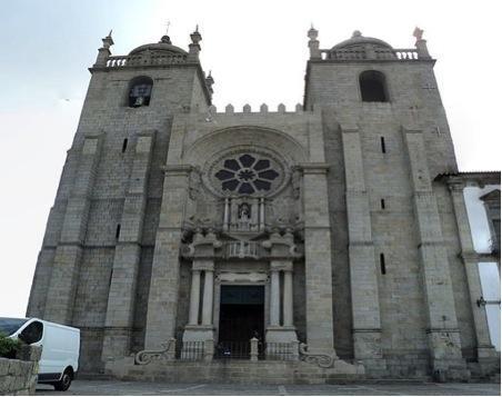 Travelling to Porto Travelling to Porto 02 Travelling to Porto