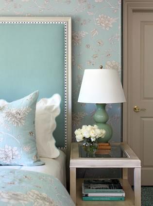 Weekend Roomspiration - (Mostly) Dark and Moody Rooms for Fall