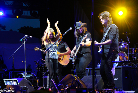 Kira Isabella Band 2014 CNE