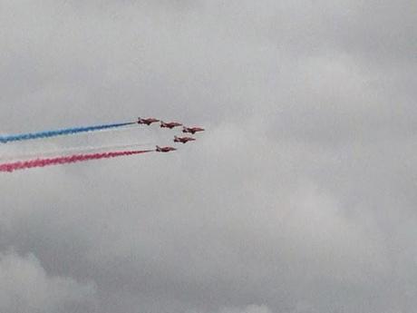 Life | Beach Hut & Red Arrows