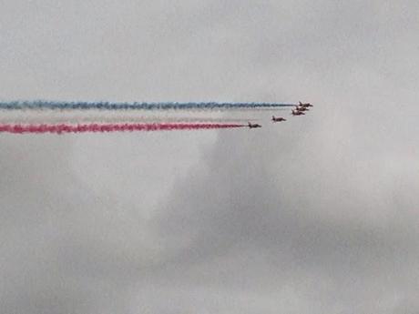 Life | Beach Hut & Red Arrows