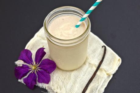 Dairy Free Vanilla Milkshake (AIP, GAPS, SCD, Paleo)