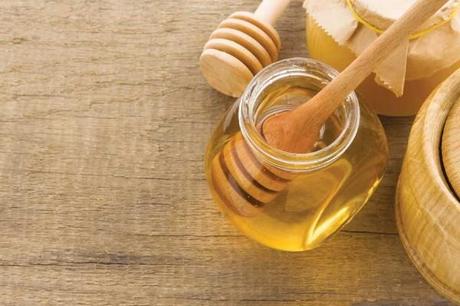 Can You Fight Allergies with Local Honey