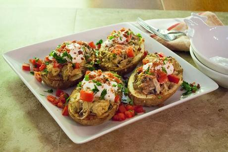 Stuffed Potatoes with Scrambled Eggs