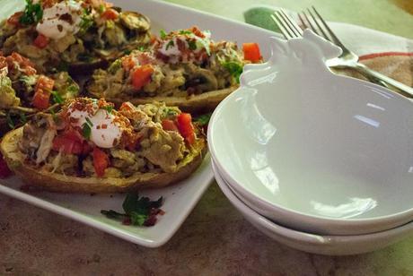 Stuffed Potatoes with Scrambled Eggs