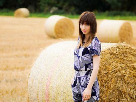 Hello Freckles Hay Bales Harvest OOTD 3