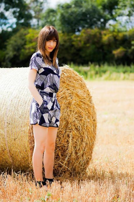 Hello Freckles Hay Bales Harvest OOTD 4