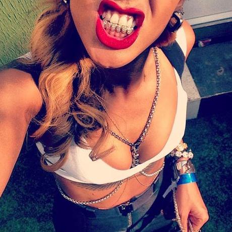 Eminem Opens Up About Rihanna And ‘The Monster Tour’