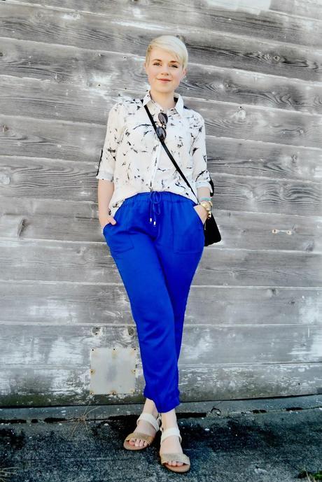 marbled fabric, blouse, oasap, catie beatty, fleur d'elise, blue, track pants, old navy, street style, seattle