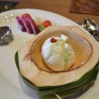 chocolate dollop with tender coconut ice cream